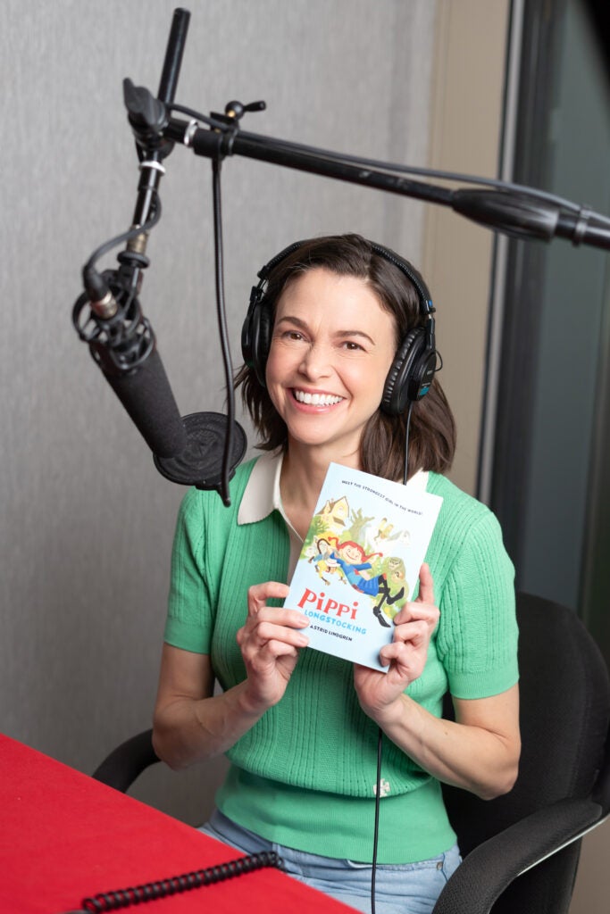 Sutton Foster reads Pippi Longstocking